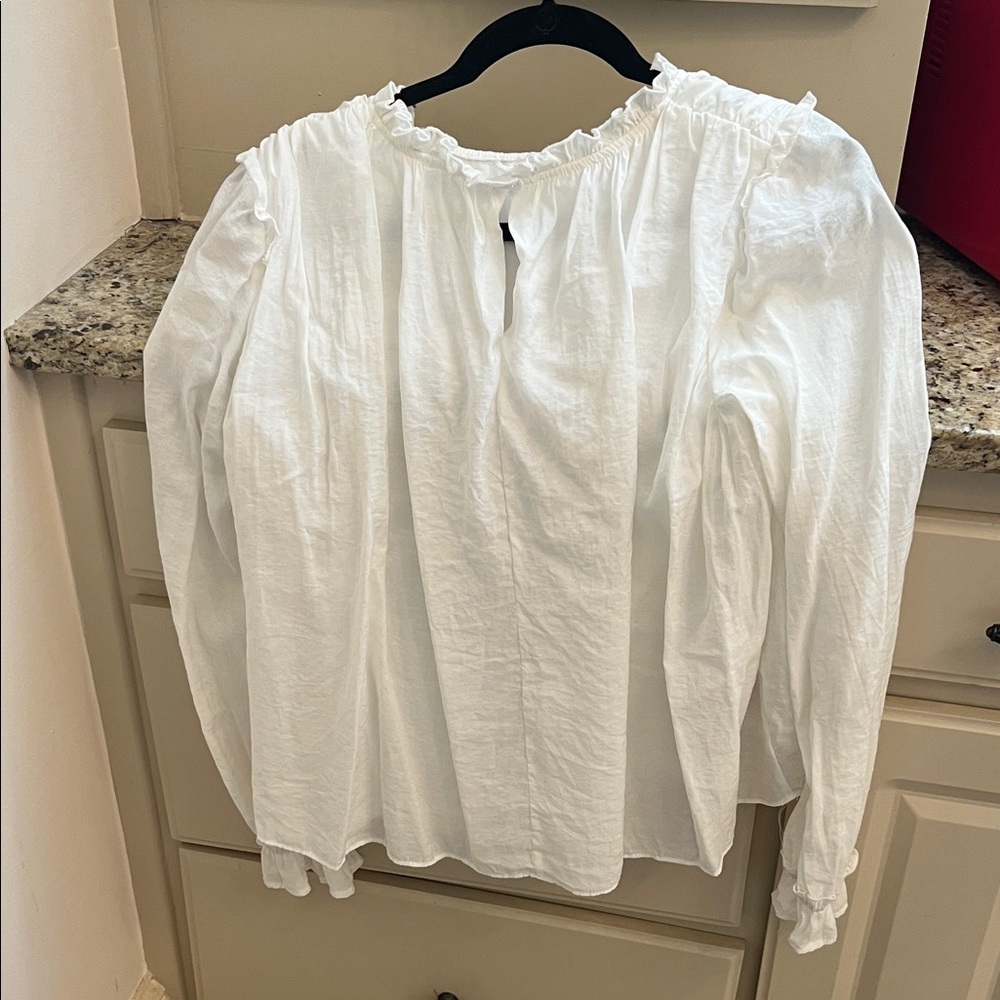 Chic White Ruffle Blouse - Picture 5 of 5